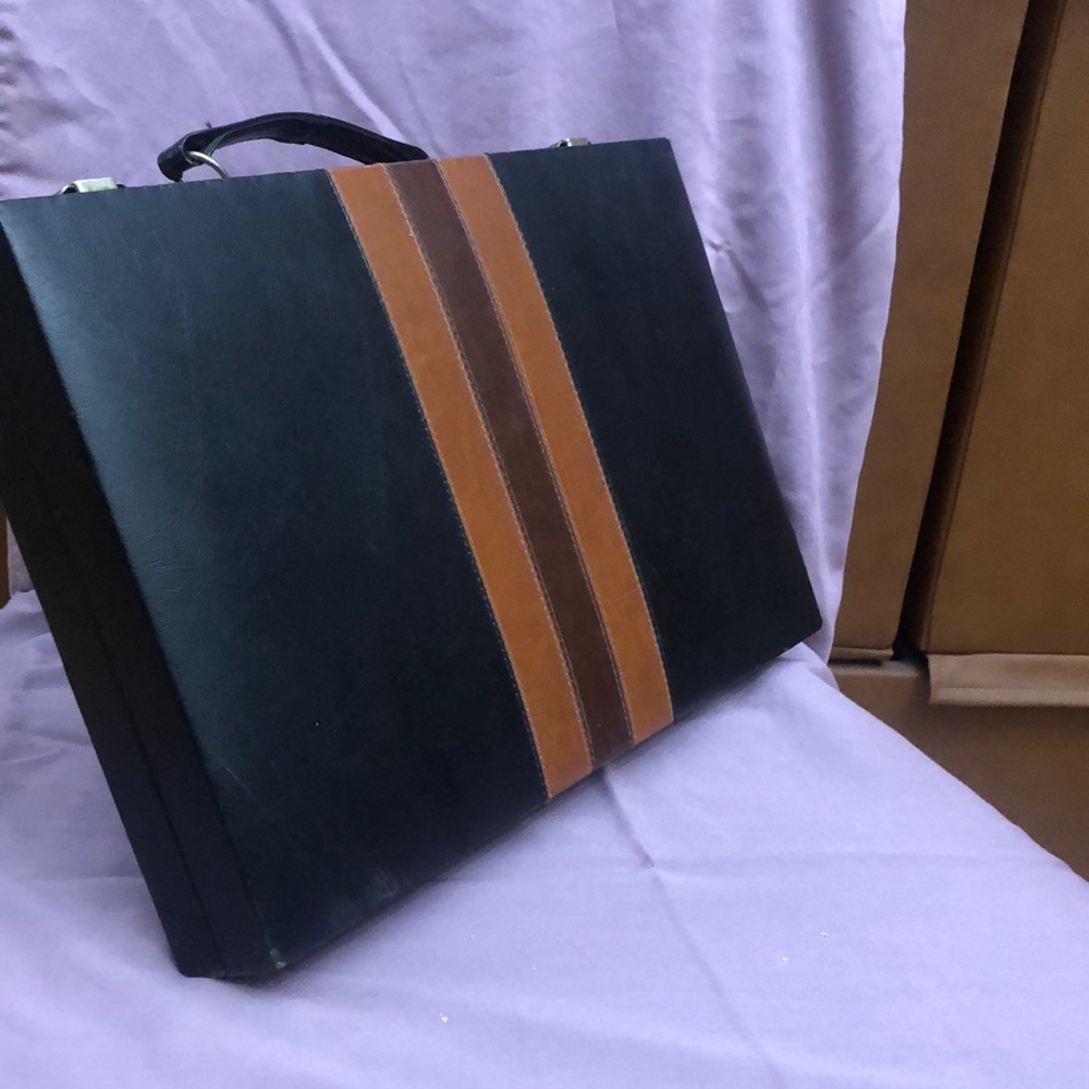 Leather cased Backgammon set vintage